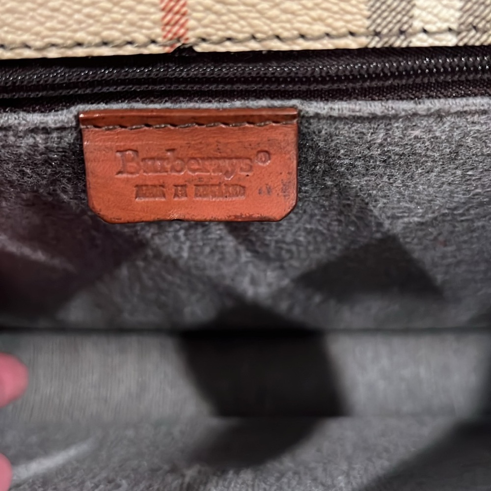 Vintage Burberry Tan and Brown Check Clutch - Picture 4 of 16